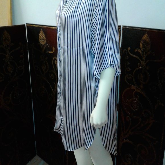 Victoria`s Secret Button Down Sleep Shirt - Large - Picture 3 of 13